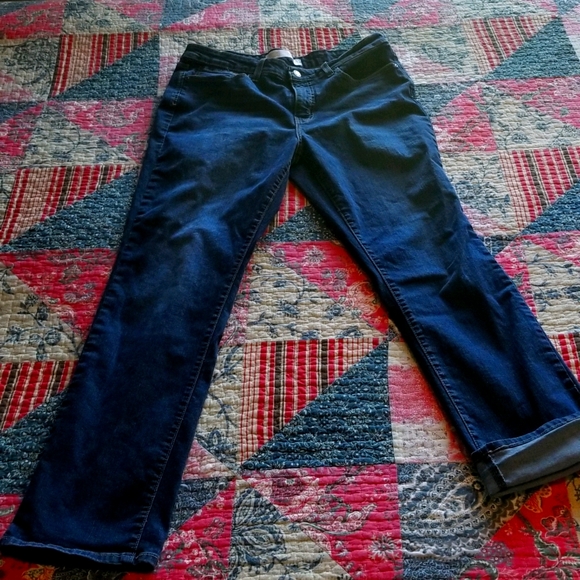 Size 14 Levi's Signature Straight Jeans - Picture 2 of 4